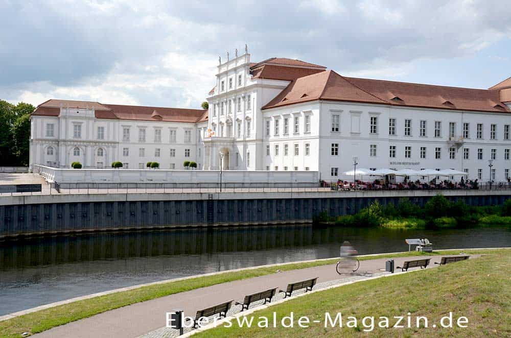 Oranienburger Schloss mit Schlossrestaurant Oranienburger Schloss mit Schlossrestaurant