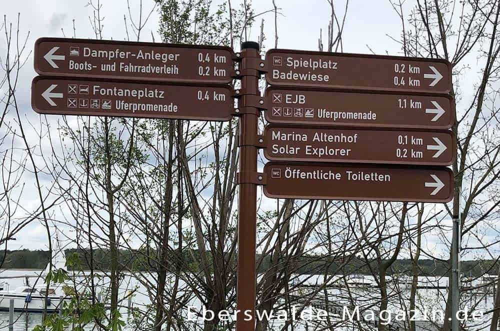 Ortswegweiser durch Altenhof
