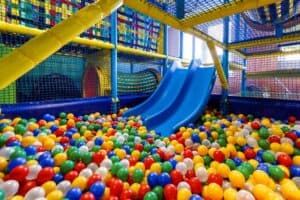 Mehr über den Artikel erfahren Indoor Spielplatz Eberswalde – Spielspaß bei jedem Wetter