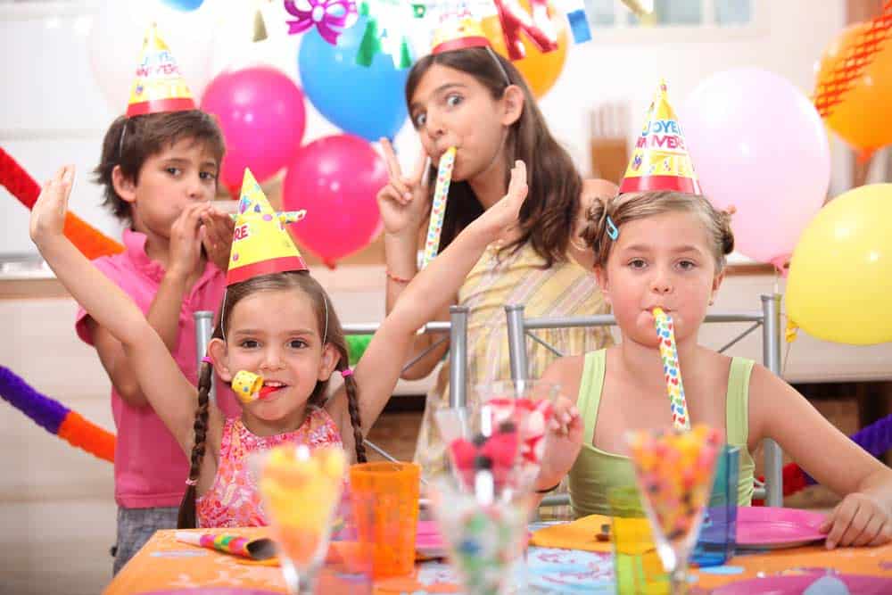 Kindergeburtstag Kindergeburtstag (depositphotos.com)