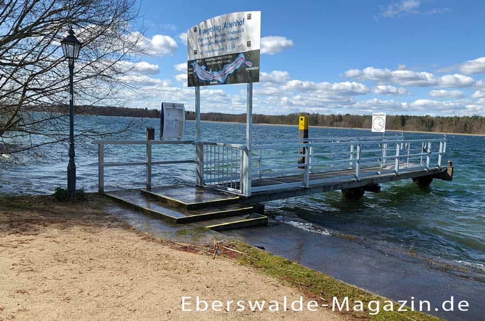 Bootsanlieger für Tagesfahrten auf dem Werbellinsee