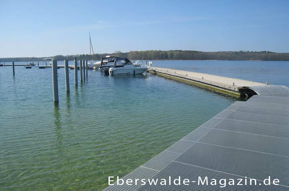 Liegeplätze für Boote stehen bereit