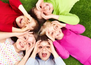 Kinder zum Kindertag (depositphotos.com)