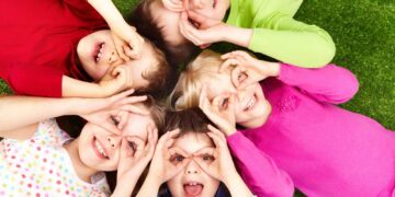 Kinder zum Kindertag (depositphotos.com)